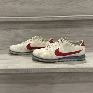 NIKE CORTEZ ULTRA SIZE 7.5 WOMENS